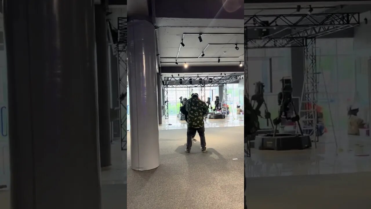 tiktok:unreal.md 🎮👾🕹️ #vr #vrclub #virtualreality #unrealvr #moldova #chisinau #vrarena 🖤 @unrealmd