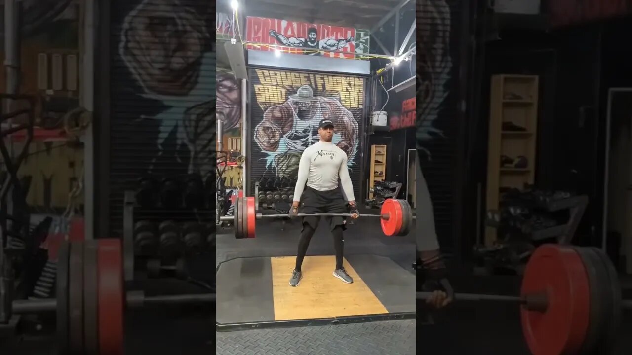 Rizza Islam working out?! No joke! #RizzaIslam #IntellectualXtremist #ISYMFS