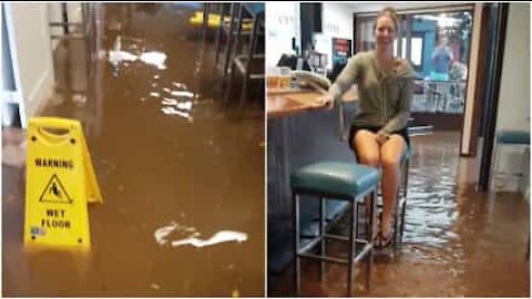 Australia: si allaga il bar, diventa una piscina per i clienti!