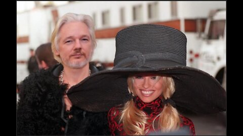 Pamela Anderson and Julian Assange