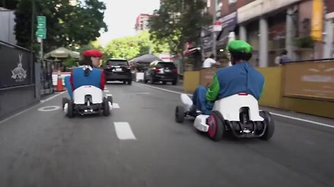 Two teenagers Play Mario Cart In Real life - Crazy drivers