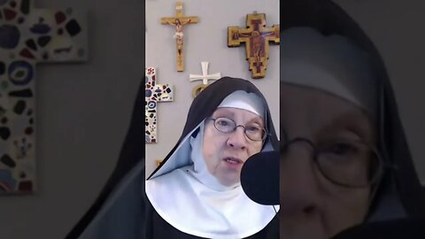 Catholic Nun: BILL GATES IS BUYING UP PROPERTY! Don't Give Yours Up!