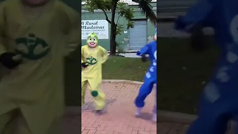 DANÇARINOS SUPER NINJAS DA CARRETA DA ALEGRIA FURACÃO, DANÇANDO FOFÃO, O MÁSKARA, BEN10 E PATATI