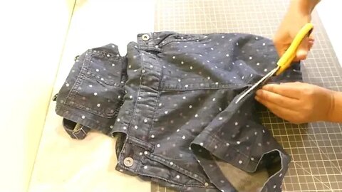 DIY BACKPACK: Denim Backpack from Old Clothes