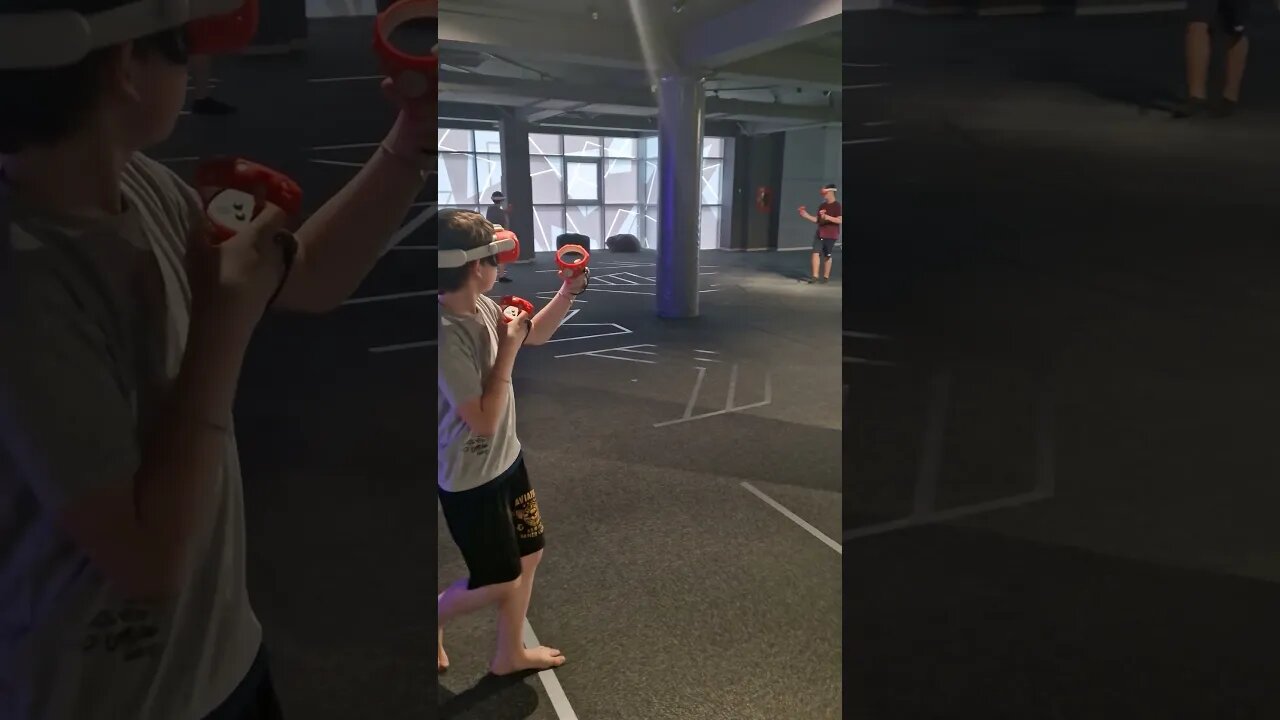 tiktok:unreal.md 🎮👾🕹️ #vr #vrclub #virtualreality #unrealvr #moldova #chisinau #vrarena 🖤 @unrealmd