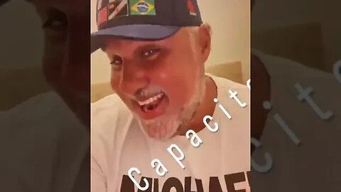 Zé Colmeia dando a entender que o Manuel Capasso está fechado com o Vasco
