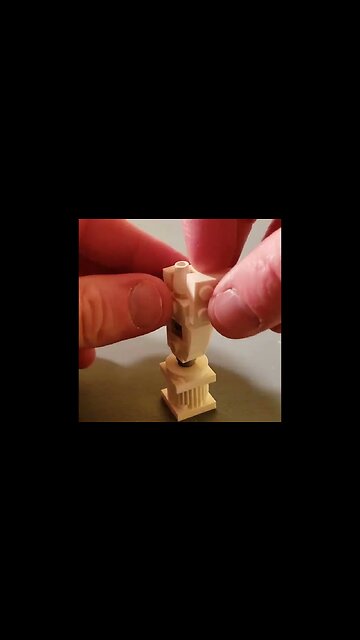 How To Build a LEGO Chess Piece (Knight)