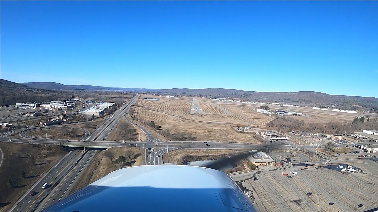 KELM Arrival and Departure RWY 28 3-12-21