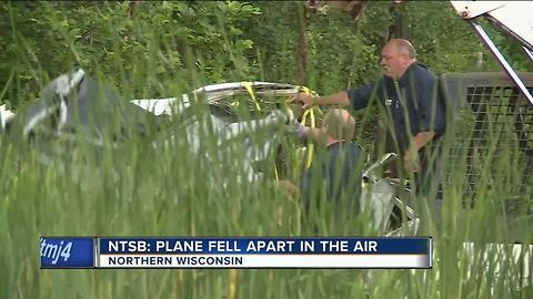 Small airplane fell apart in the air in Wisconsin, killing 6