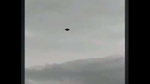 Mexican Motorist Films Disc-shaped UFO
