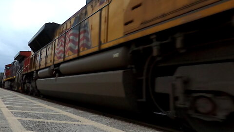 Westbound Manifest Train With CN 8900 UP 8985 & CN 2648 Locomotives In Ontario