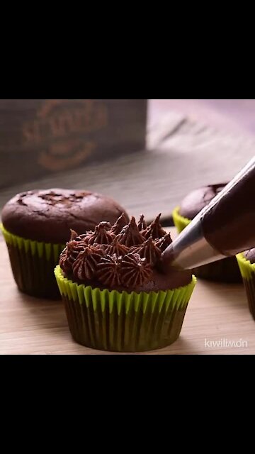 Cream cheese bitumen with chocolate