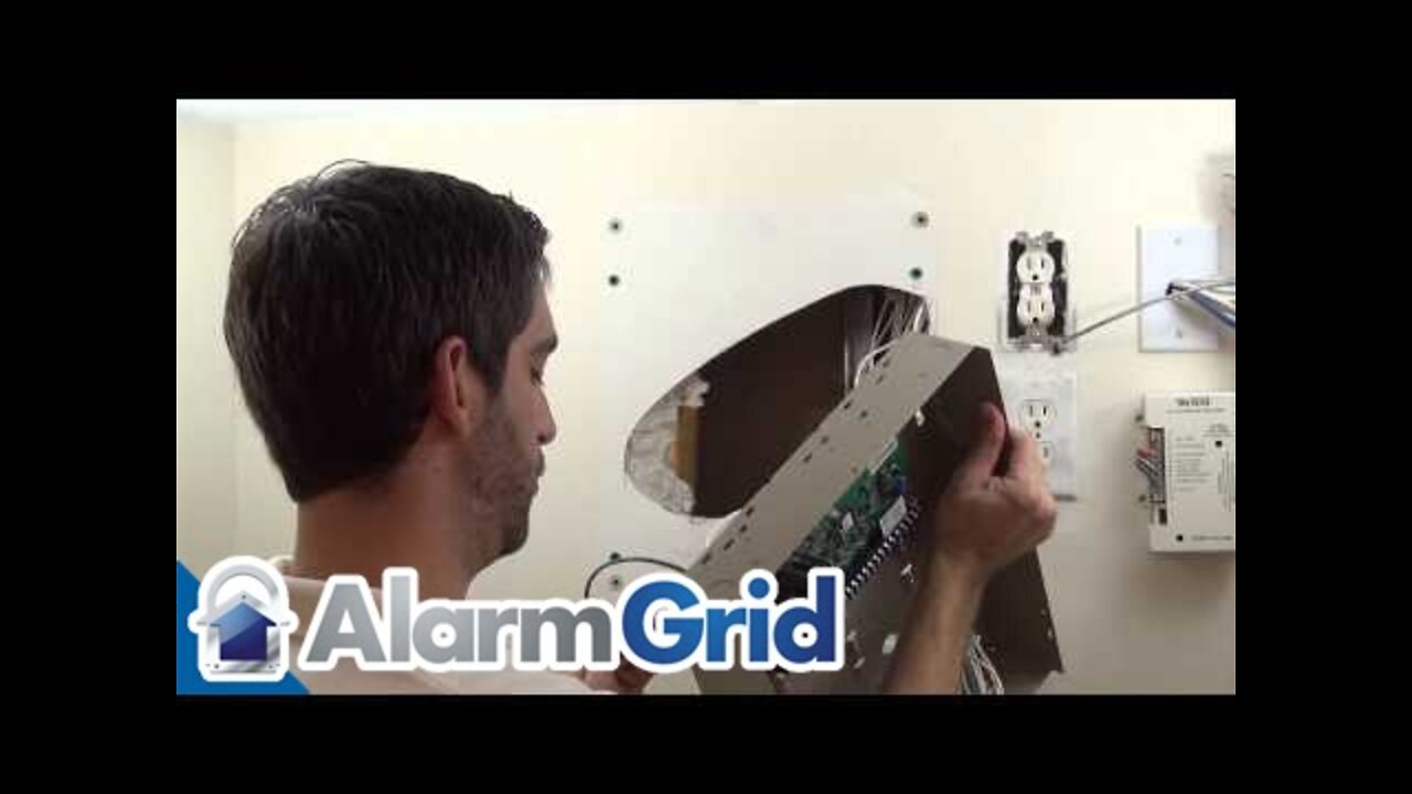 Honeywell VISTA 21iP: Mounting System to the wall