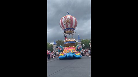 Mickey Mouse Parade - Disney