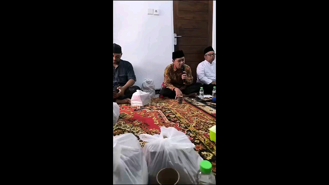 selamatan rumah salah satu jemaah