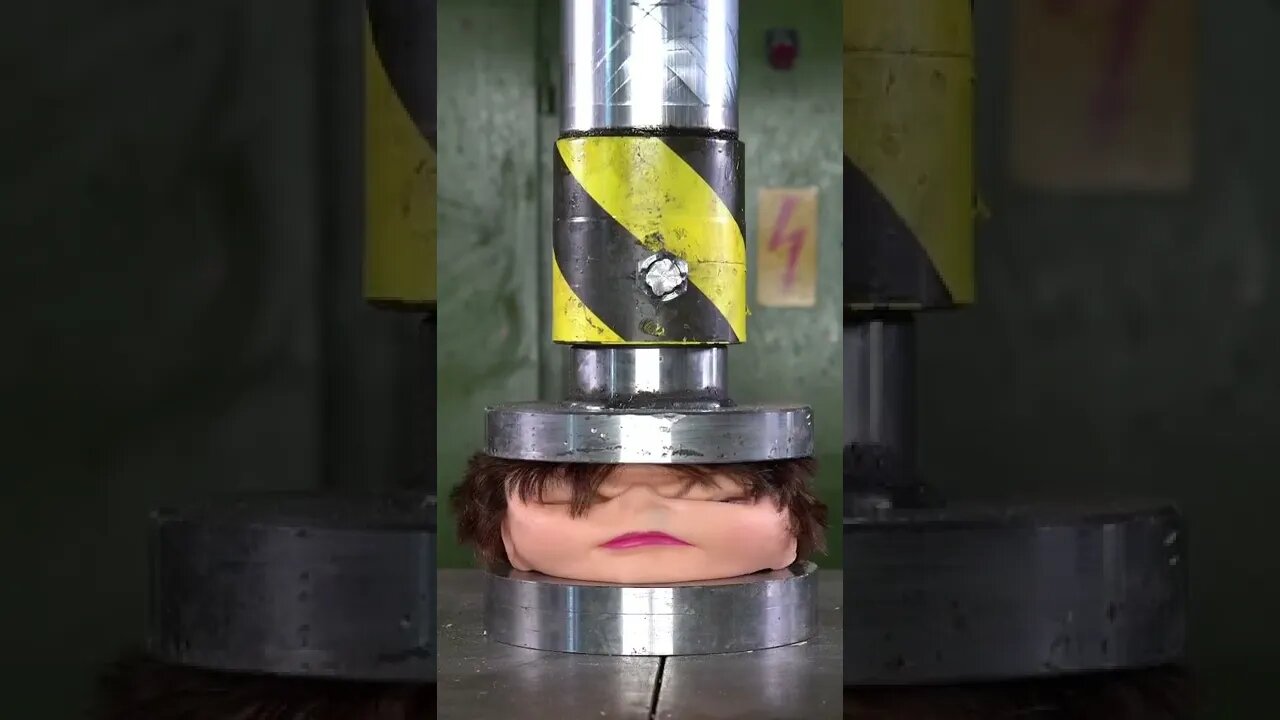 A fake head vs hydraulic press, who will win