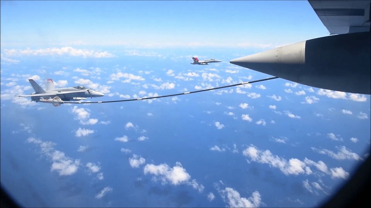 Marine Aerial Refuelers Refuel Marine F/A-18's