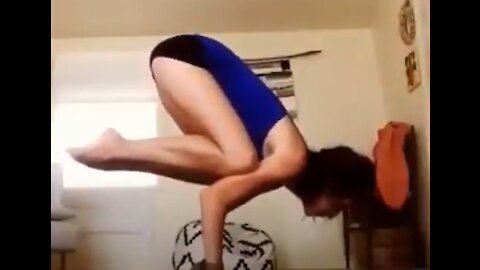 GIRLS YOGA FAILS COMPILATION