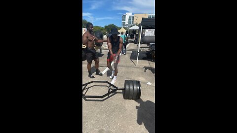 Deadlift at college tailgate