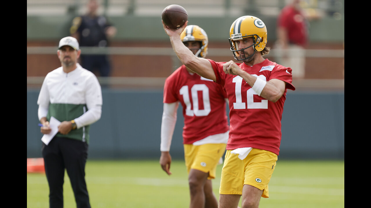 Rodgers works out with Packers, then details his concerns