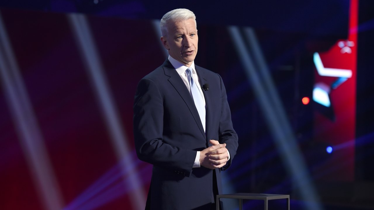 No, Anderson Cooper Didn't Fake Floodwater Depths