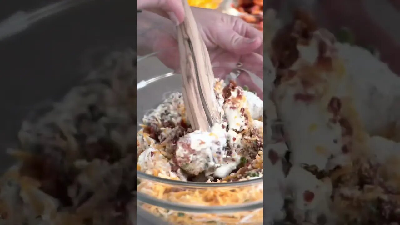 How to Make a Classic Cheese Ball