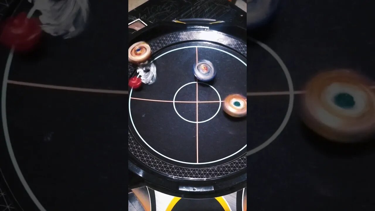 o mito mostrou quem manda #batalhadebeyblade #beybladeburst #beyblade