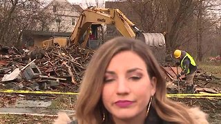 Demolition begins on home where Alianna DeFreeze was murdered