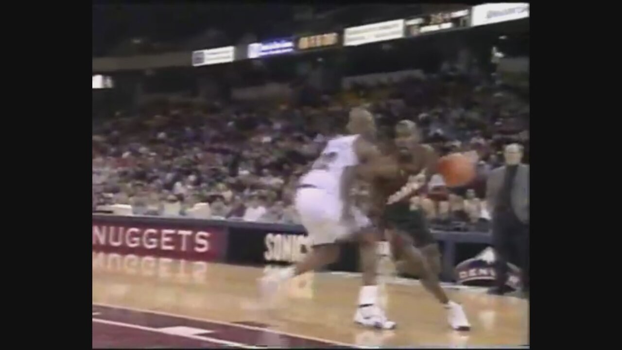 Gary Payton 21 Points 5 Ast @ Nuggets, 1996-97.