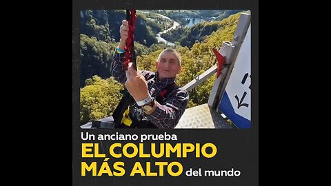 Un anciano de 94 años ‘vuela’ en el columpio más alto del mundo