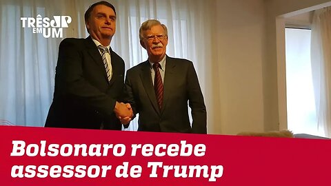 Jair Bolsonaro recebe assessor de Donald Trump no Rio de Janeiro