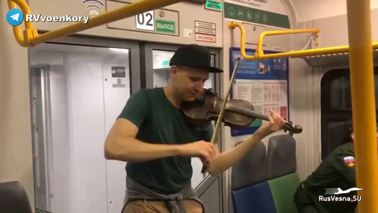 Russian soldiers sing "Kukushka" by Viktor Tsoi on their way to the front