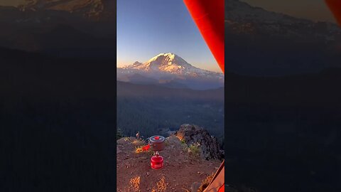 It's vacation time.Vacation lovers. #vacation #travelman #travel #love #hotel #beauty #subscribe