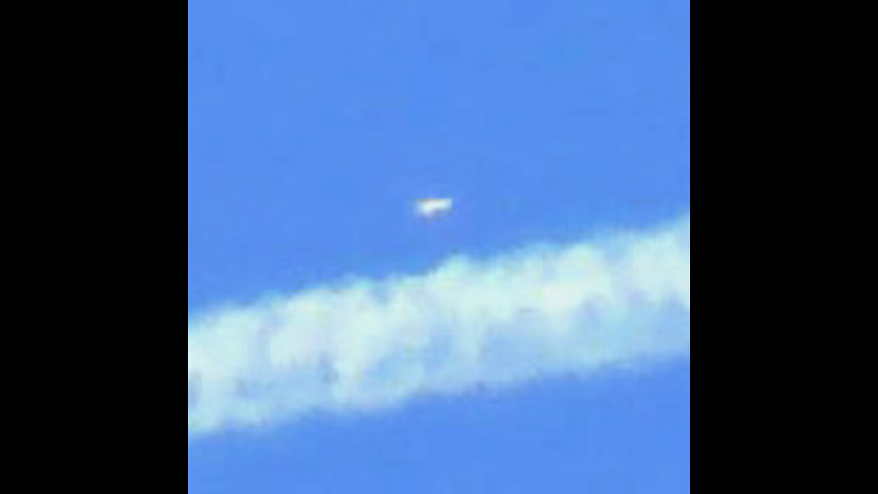 UFO photographed 03-01-2021 in Glendale, Arizona