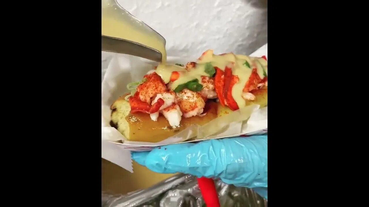 Crab bisque roll | @thetrap.954 🦀🔊 #shorts