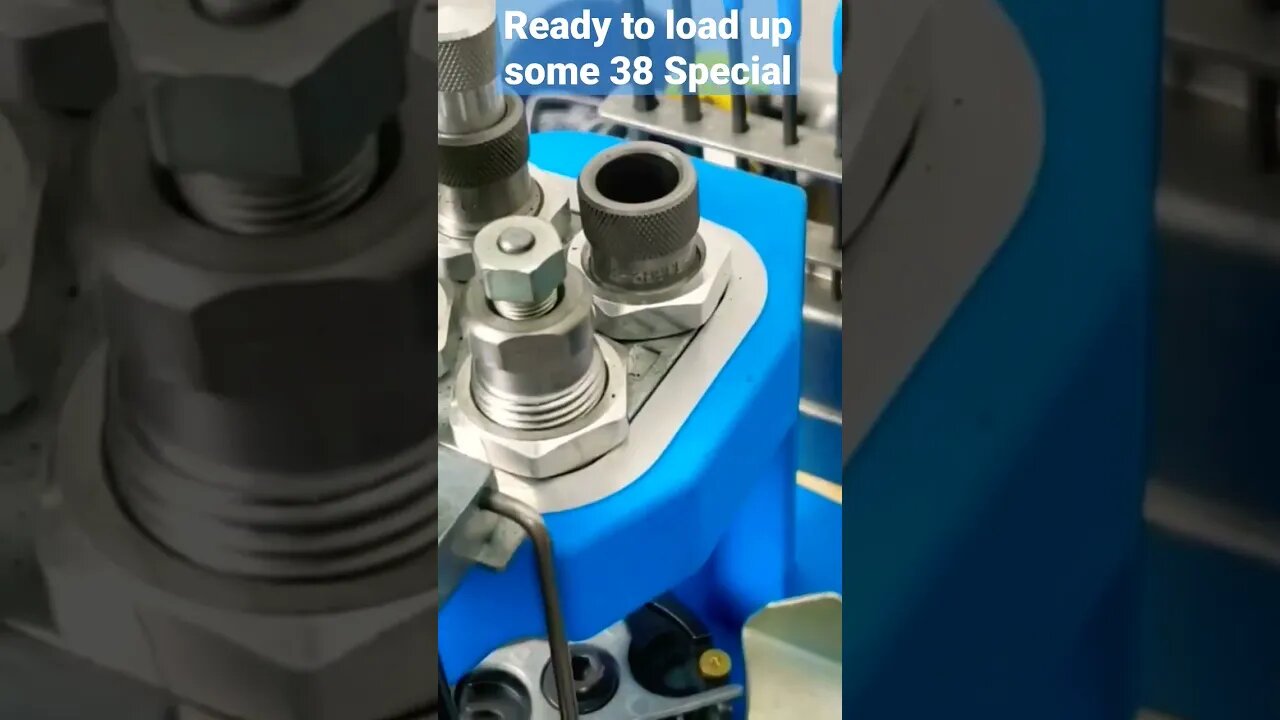 Getting The Dillon 550c Set Up To Reload Some 38 Special Using Hodgdon's Trail Boss