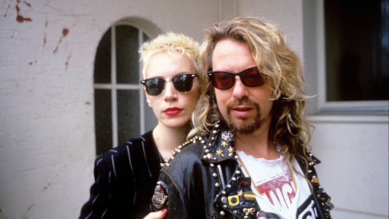 Eurythmics: Would I Lie To You - On Top Of The Pops - May 2, 1985 (My "Stereo Studio Sound" Re-Edit)