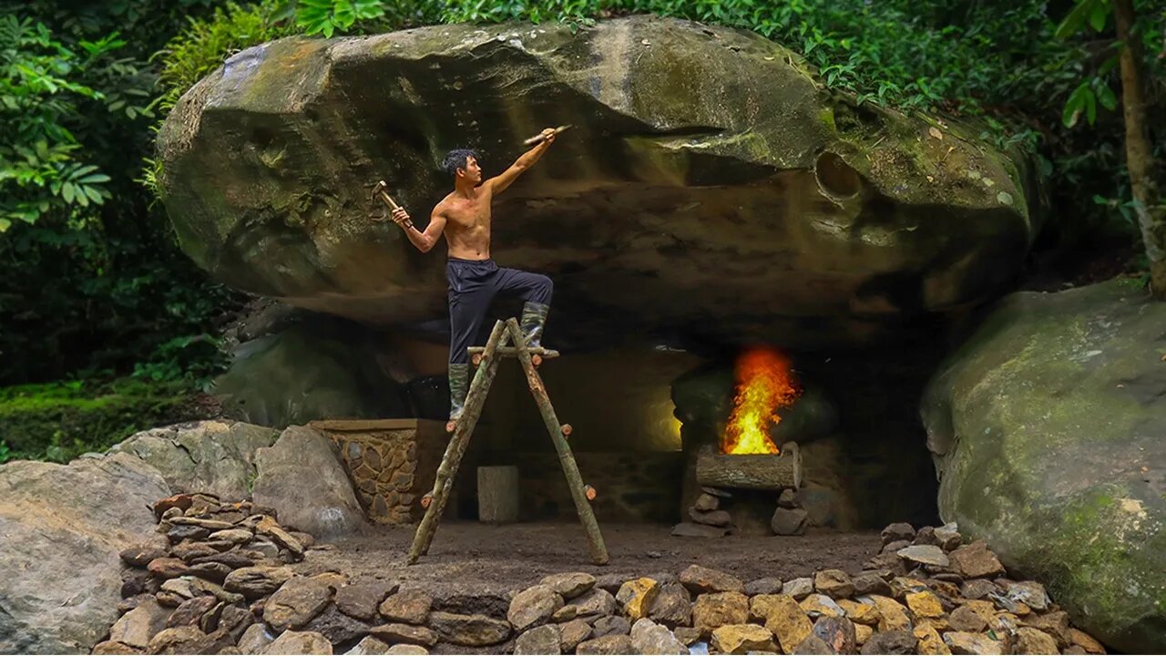 I Chiseled a Giant Rock To Build a Warm Shelter in the Rain Forest, Precious Tea, Catch and Cook.