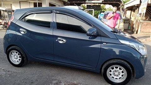 Buying Secondhand Hyundai eon Naga City Bicol Philippines