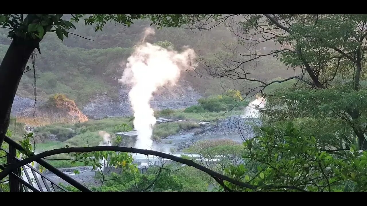 Mesmerizing water vapor display at source of hot springs in Beitou...