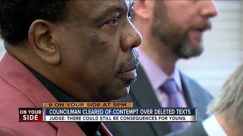 Councilman cleared of contempt over texts