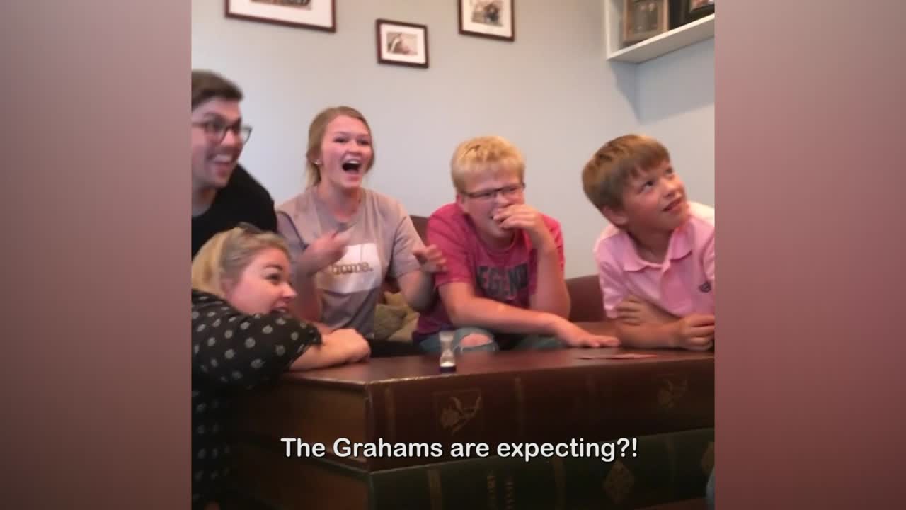 Funniest Gender Reveals and Pregnancy Announcements