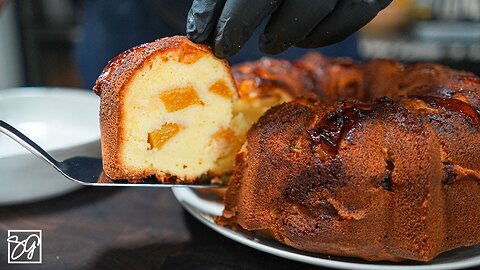 Easy Peach Cobbler Pound Cake Recipe