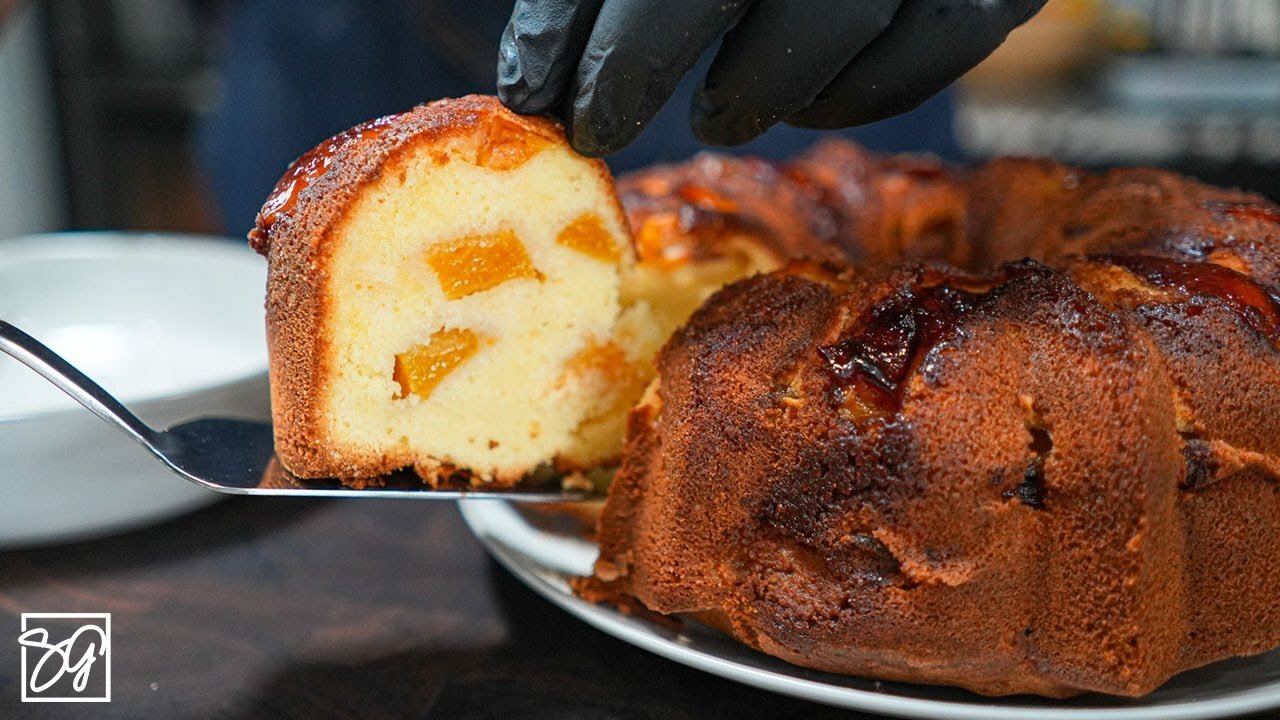 Easy Peach Cobbler Pound Cake Recipe
