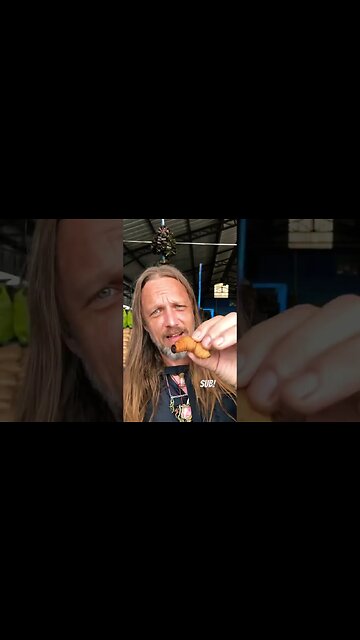 Eating a Giant Worm (chontacuro