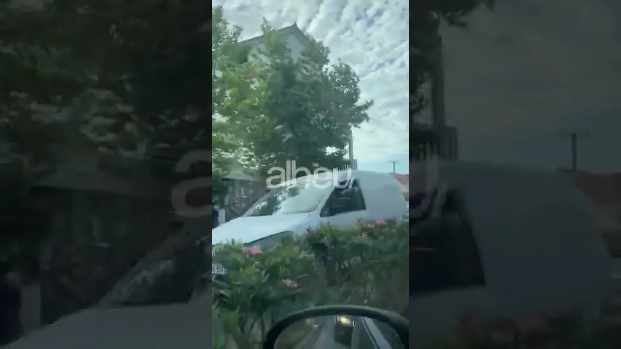Aksident në Institut, “Range Rover”përmbyset në mes të rrugës, drejtuesi në gjendje të rëndë