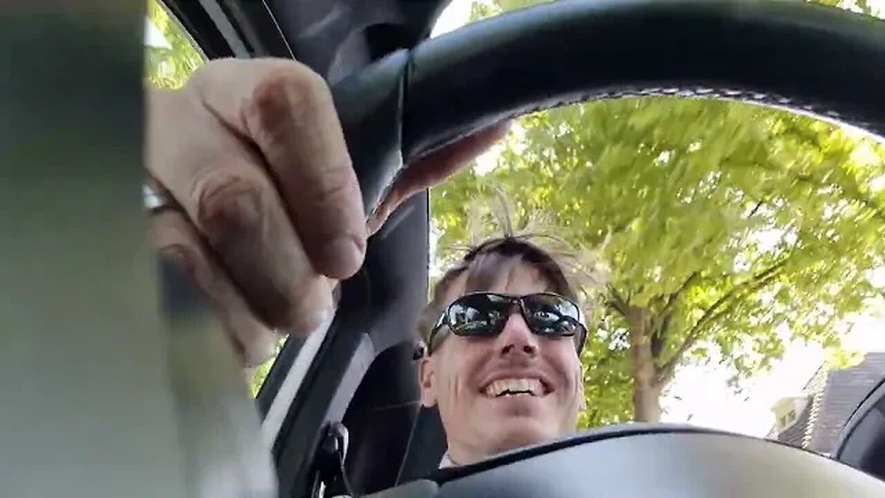 You have to pick just 1 (Summer edition): Abarth 595c MTA Turismo Vs Suzuki Swift Sport Hybrid ZC33S