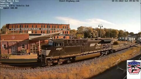 NS 4587 Leading WB Transformer Load at Sedalia, MO on October 15, 2022