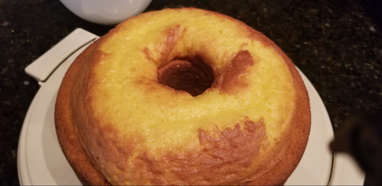 LEMON INSTANT PUDDING POUND CAKE