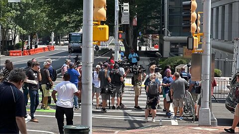 Live - Fulton County Courthouse - Trump